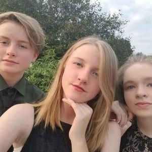 Meet your Posher, Asher